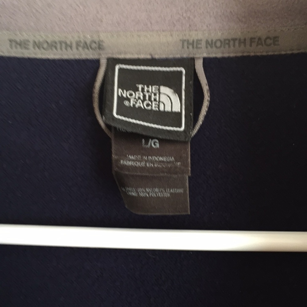 North Face jacket - Picture 2 of 7